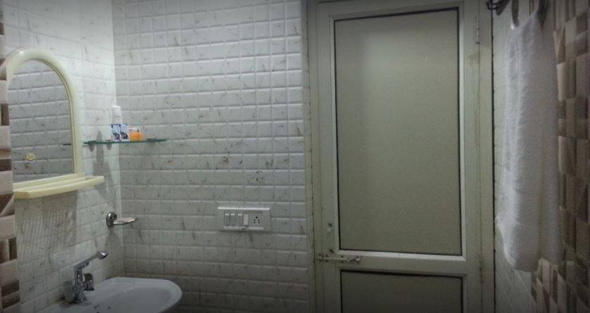 Hotel Golden Palace, New Delhi 2